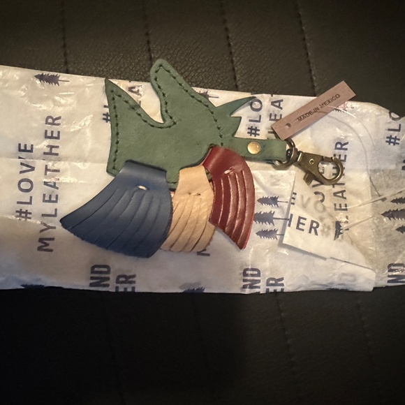 New Portland Leather Flair - Picture 3 of 3